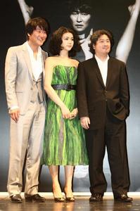 （圖）《蝙蝠》