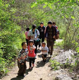 傴僂提攜 傴僂提攜