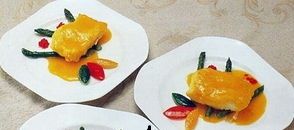 蘆筍煎鱈魚 蘆筍煎鱈魚