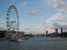 泰晤士河邊建築