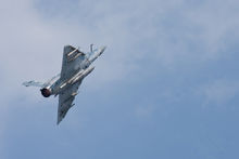 盤鏇爬升的幻影2000