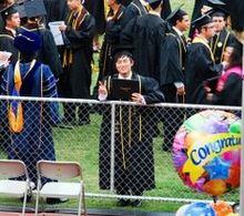 周謙[國際金鑰匙學會會員榮譽獎獲得者]