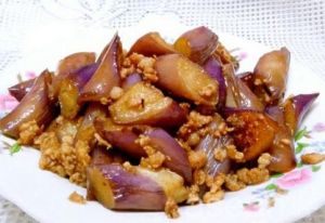 茄子炒肉末