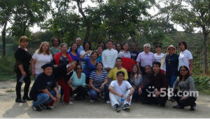 孫慧祥與國外學員合影