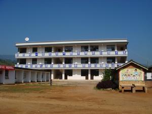 （圖）鄉完小綜合大樓 