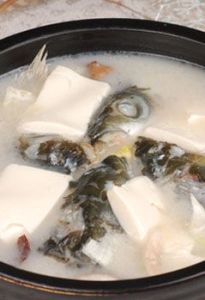 魚頭豆腐