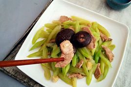 肉片炒芹菜 肉片炒芹菜