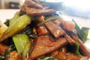 蒜苗爆炒豬肝 蒜苗爆炒豬肝