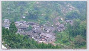 礦硐山村 礦硐山村