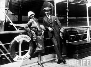 莫里茲·斯蒂勒和嘉寶1925年在美國