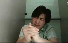 《快樂的小2B》影片截圖