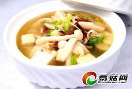 菌菇燉豆腐 菌菇燉豆腐
