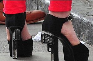 手槍式高跟鞋 手槍式高跟鞋