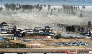 日本9.0級強震引10米高海嘯海嘯吞噬陸地1