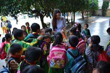 環球小姐冠軍陳洛唯希望國小做慈善