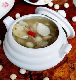 蓮子百合煲瘦肉 蓮子百合煲瘦肉