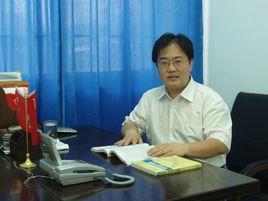 張鴻韜[周口師範學院政法系黨總支副書記]