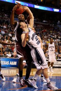 奇內梅魯&middot;埃洛努