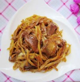 黃花菜燉鴨塊 黃花菜燉鴨塊