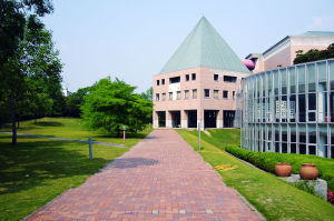大阪藝術大學