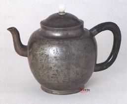 沈存周刻詩句錫茶壺