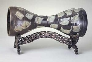 隋唐花瓷腰鼓 隋唐花瓷腰鼓