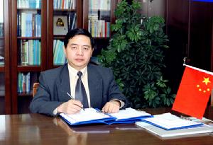 《飛天英雄》主編陳善廣