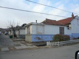 崔家溝村[山西省靈石縣兩渡鎮崔家溝村]