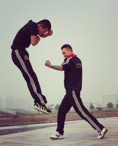 楊力銘示範拳法