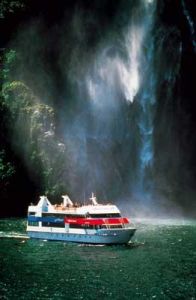 蒙那奇號 蒙那奇號