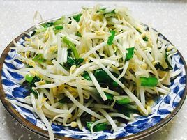 豆芽炒韭菜 豆芽炒韭菜