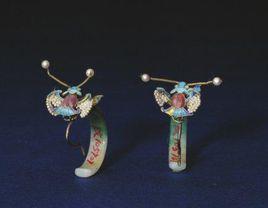 清翠嵌寶石耳璫 清翠嵌寶石耳璫