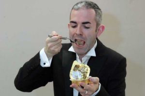 狗糧試吃員 狗糧試吃員