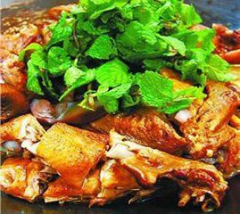 梅子燉鴨 梅子燉鴨