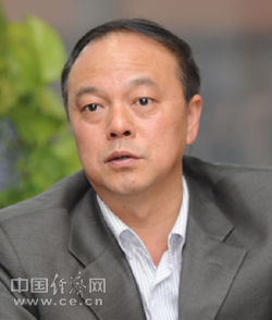 楊傑[雲南省食品藥品監督管理局局長]