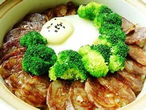 廣州臘腸煲仔飯 廣州臘腸煲仔飯