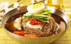 朝鮮族風味冷麵