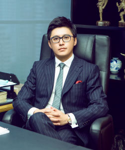 楊凡[影視劇投資人]