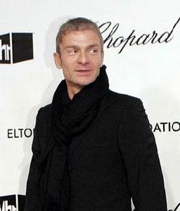 維維·尼沃 維維·尼沃