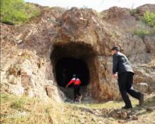 二郎神的母親被壓地