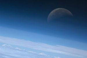 美航天局發月球照慶中秋