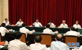 滾石上山，爬坡過坎