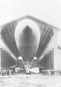 （圖）1884 年世界第一艘飛艇法蘭西號試飛