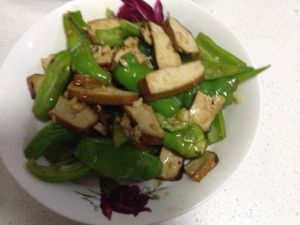 擂辣椒炒大片香乾 擂辣椒炒大片香乾