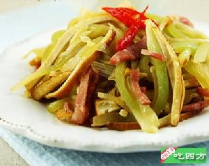 蚝油培根豆乾炒萵筍 蚝油培根豆乾炒萵筍