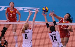 中德戰 主攻手劉晏含扣球