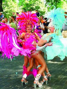 （圖）赫爾辛基第19屆桑巴狂歡節