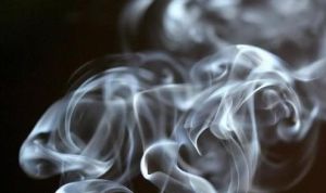 含尼古丁的煙霧