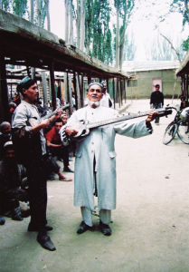 維吾爾族達斯坦