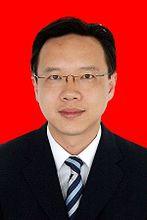 李炯[成都市龍泉驛區國土資源局黨組書記、局長]